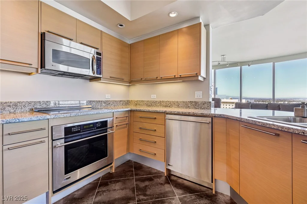 222 Karen, Las Vegas, NV 89109