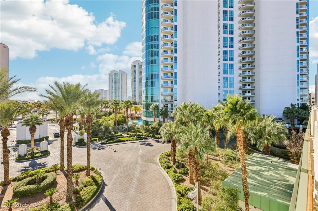 222 Karen, Las Vegas, NV 89109