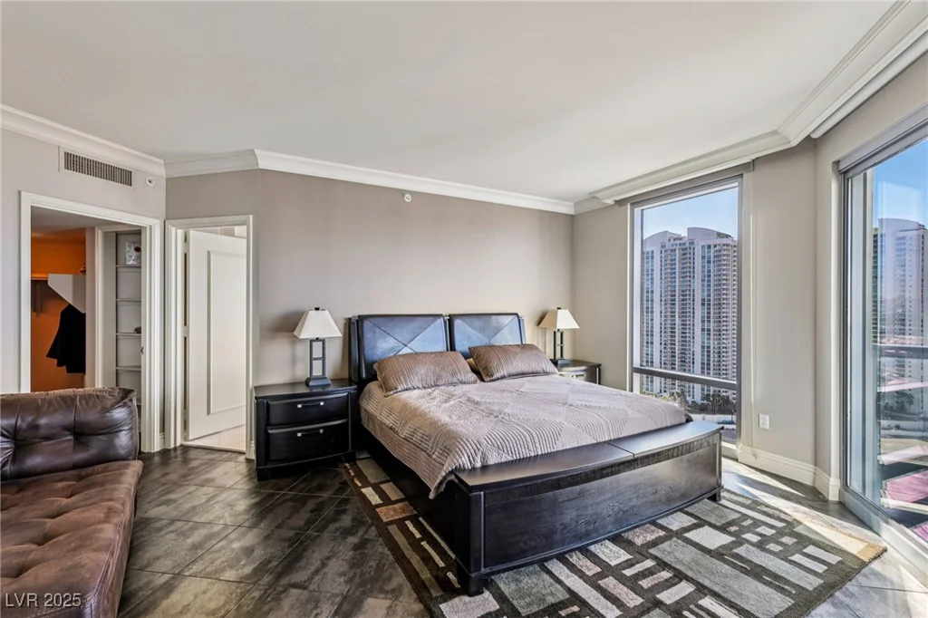 222 Karen, Las Vegas, NV 89109