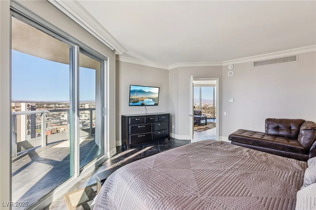 222 Karen, Las Vegas, NV 89109