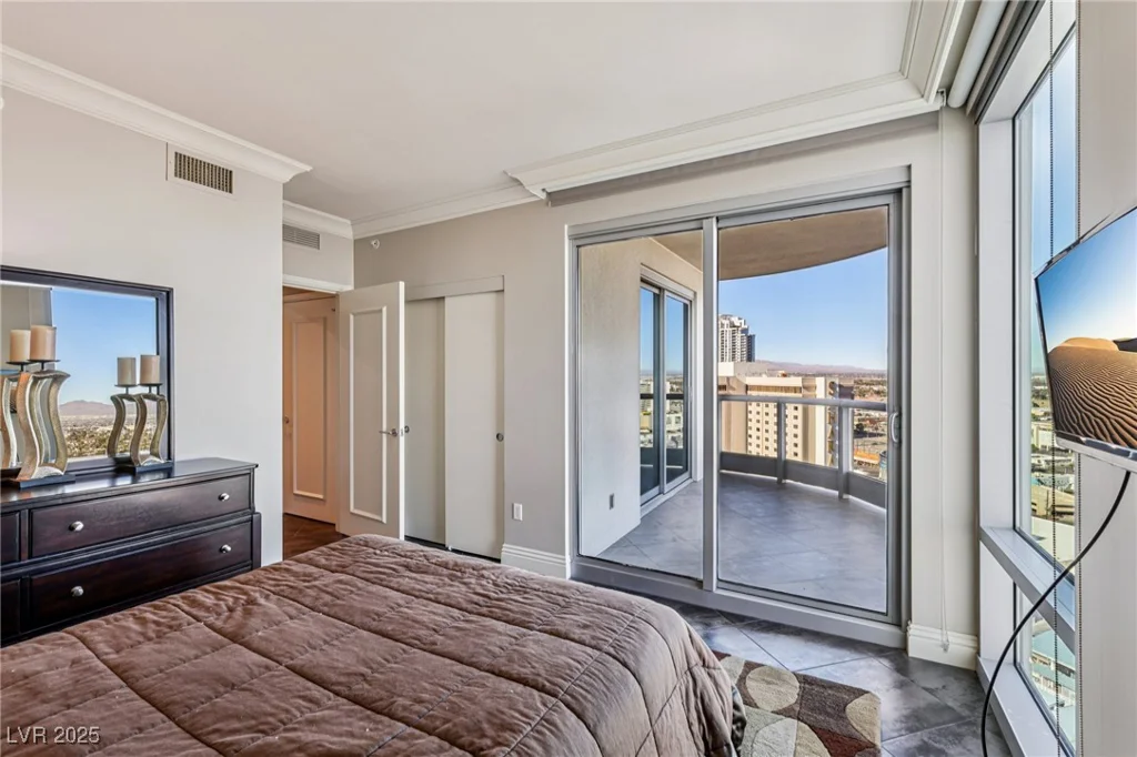 222 Karen, Las Vegas, NV 89109