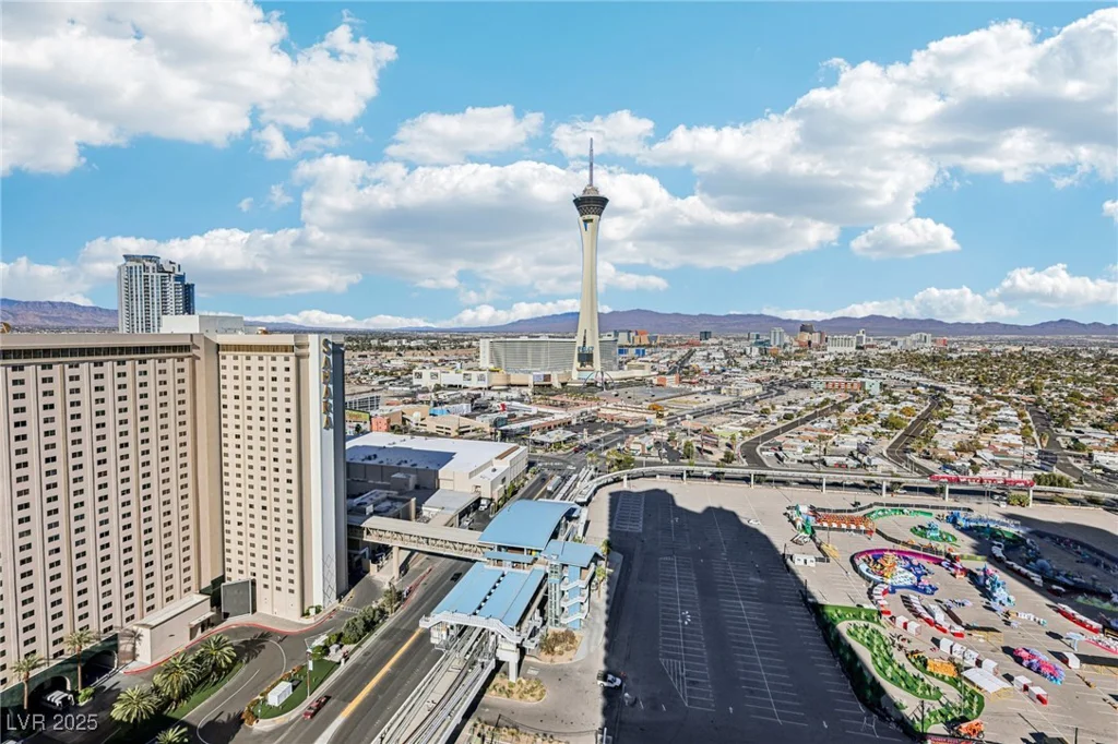 222 Karen, Las Vegas, NV 89109