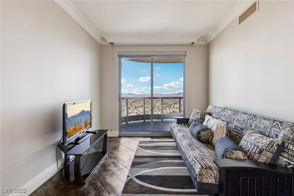 222 Karen, Las Vegas, NV 89109