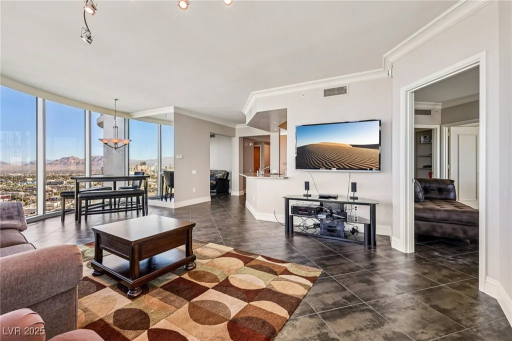 222 Karen, Las Vegas, NV 89109