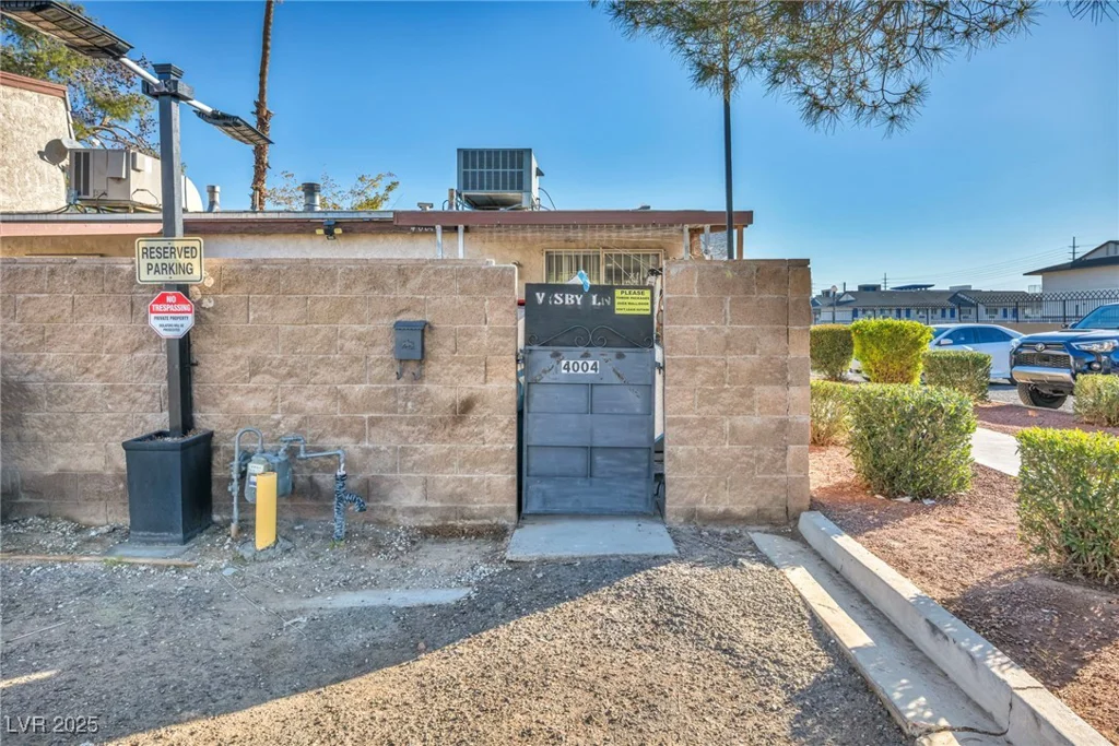 4004 Visby, Las Vegas, NV 89119