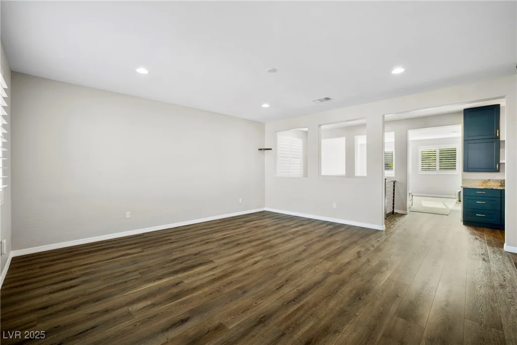 3741 Glasstop, Las Vegas, NV 89141