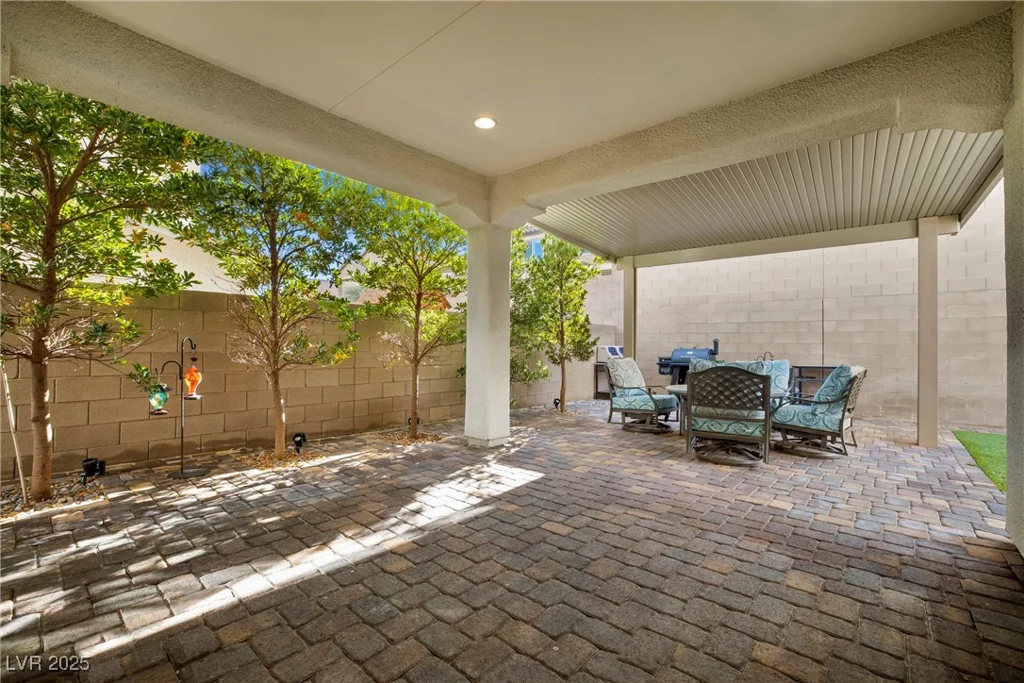 3741 Glasstop, Las Vegas, NV 89141