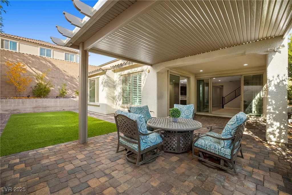 3741 Glasstop, Las Vegas, NV 89141
