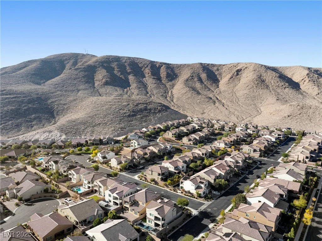 3741 Glasstop, Las Vegas, NV 89141