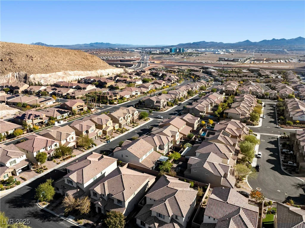 3741 Glasstop, Las Vegas, NV 89141