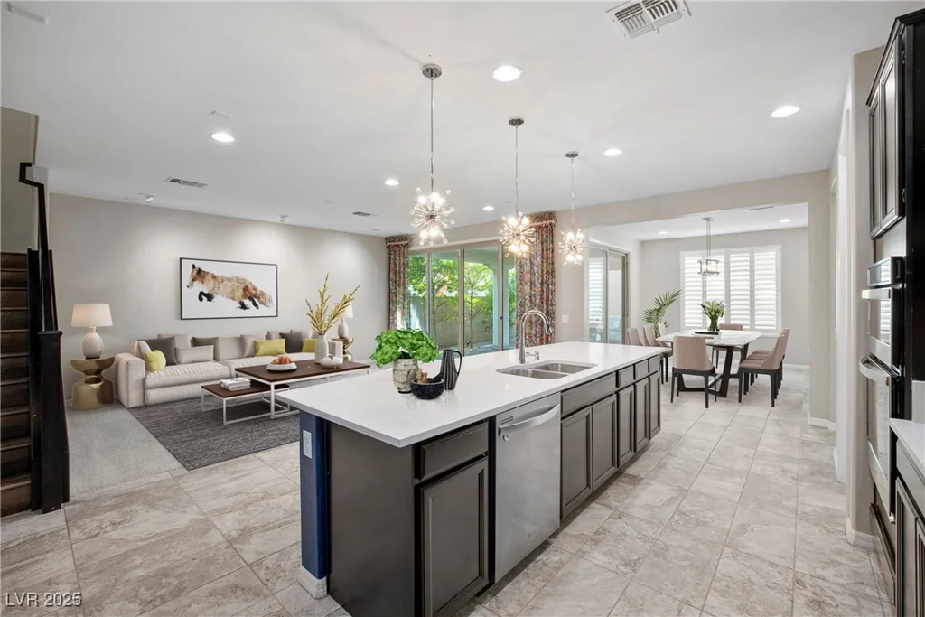 3741 Glasstop, Las Vegas, NV 89141