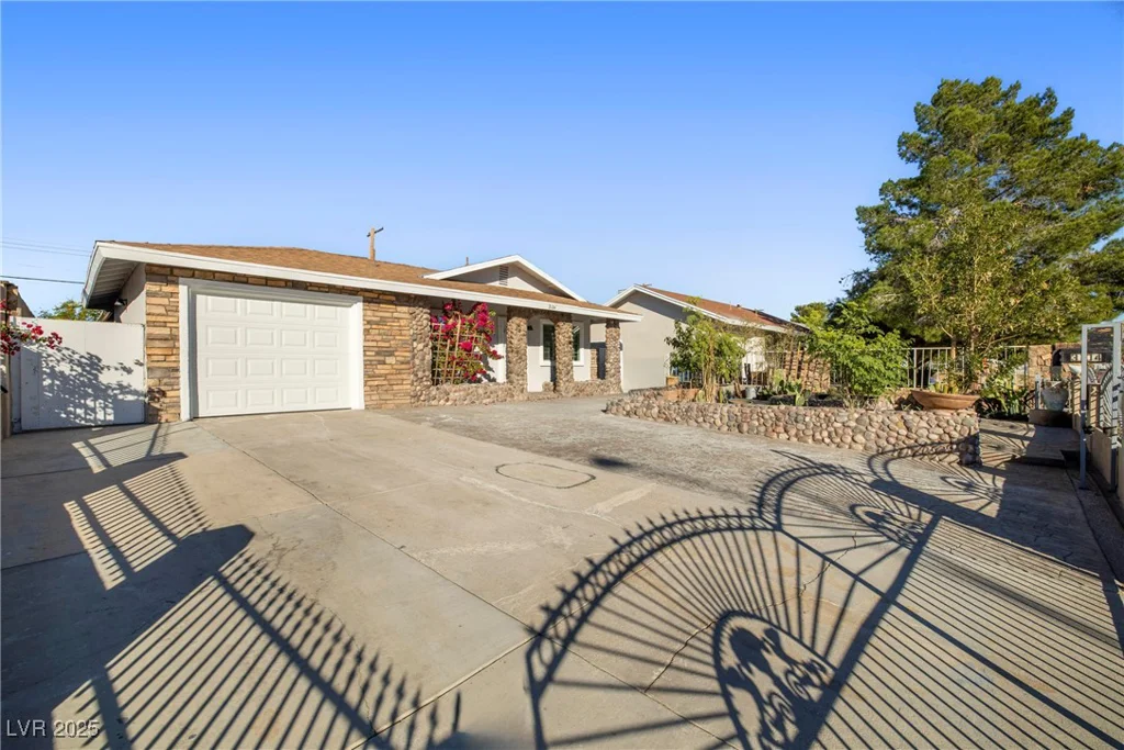3104 Bartlett, North Las Vegas, NV 89030