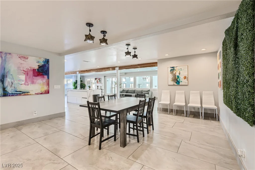 2890 Belcastro, Las Vegas, NV 89117