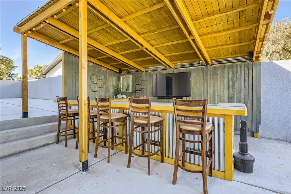 2890 Belcastro, Las Vegas, NV 89117