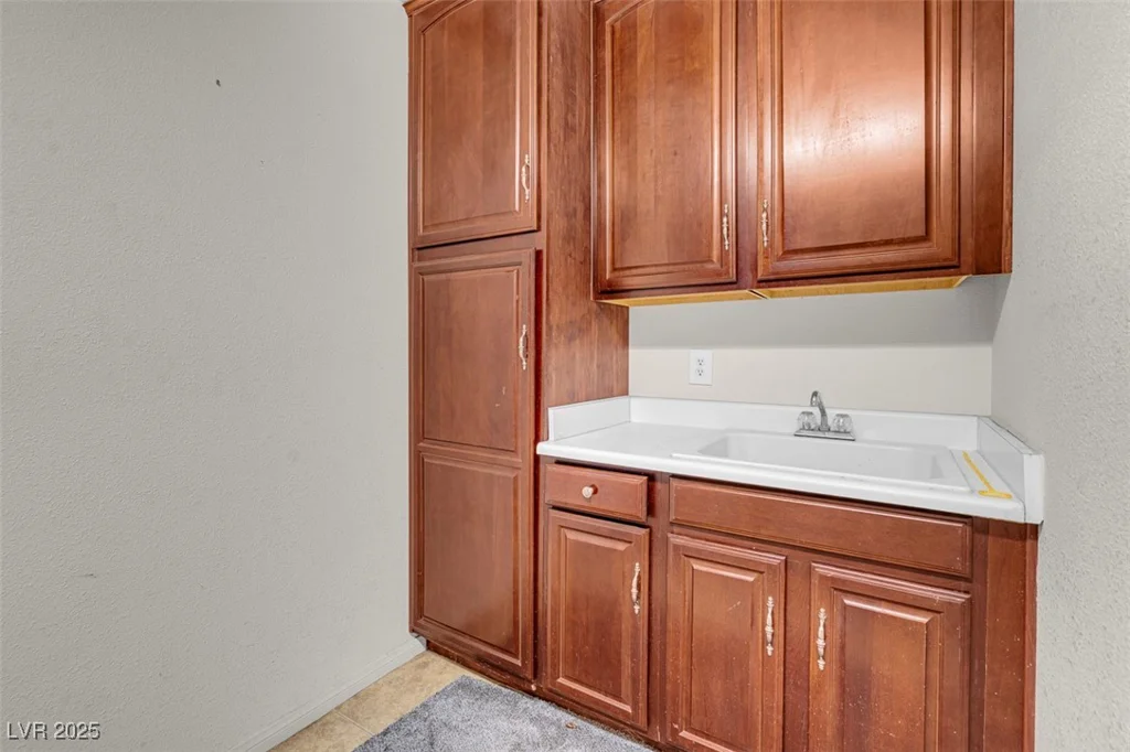 6659 Weather View, Las Vegas, NV 89110