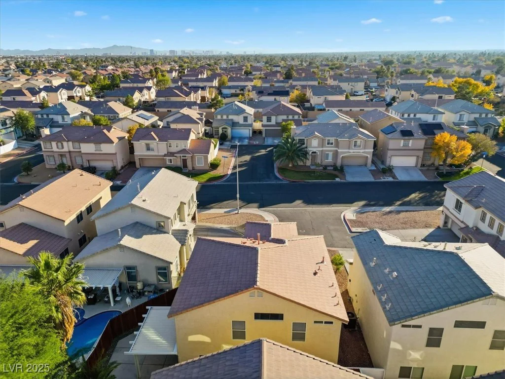 4622 English Lavender, North Las Vegas, NV 89031