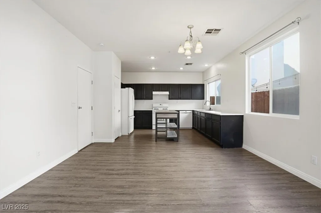 4622 English Lavender, North Las Vegas, NV 89031