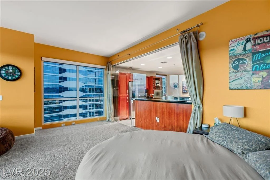 4525 Dean Martin, Las Vegas, NV 89103
