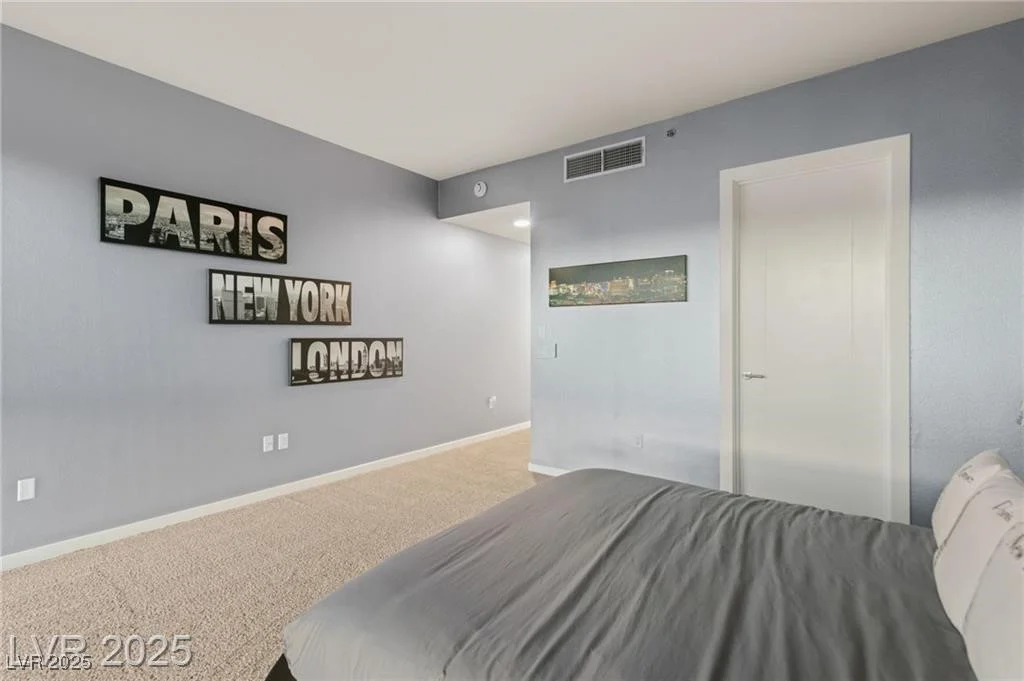 4525 Dean Martin, Las Vegas, NV 89103