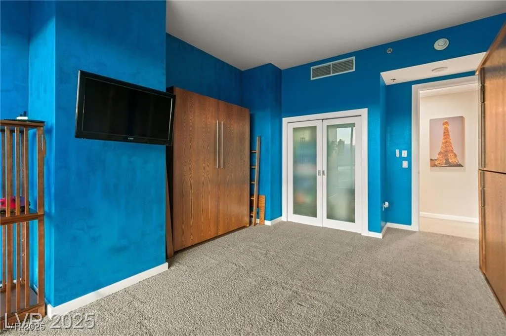 4525 Dean Martin, Las Vegas, NV 89103