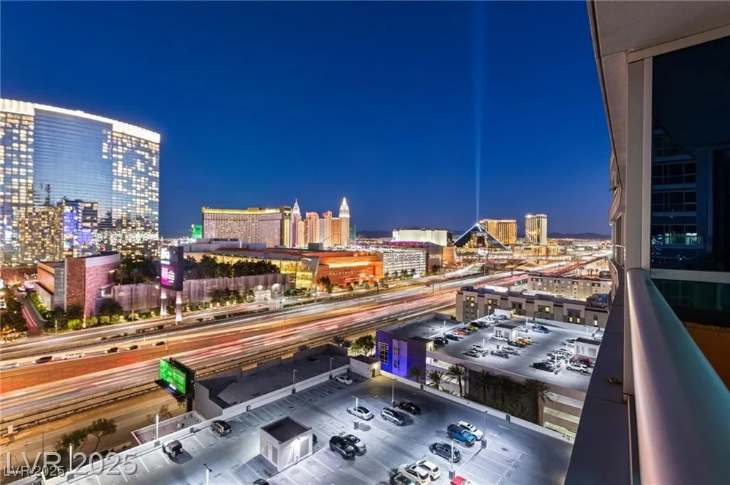 4525 Dean Martin, Las Vegas, NV 89103