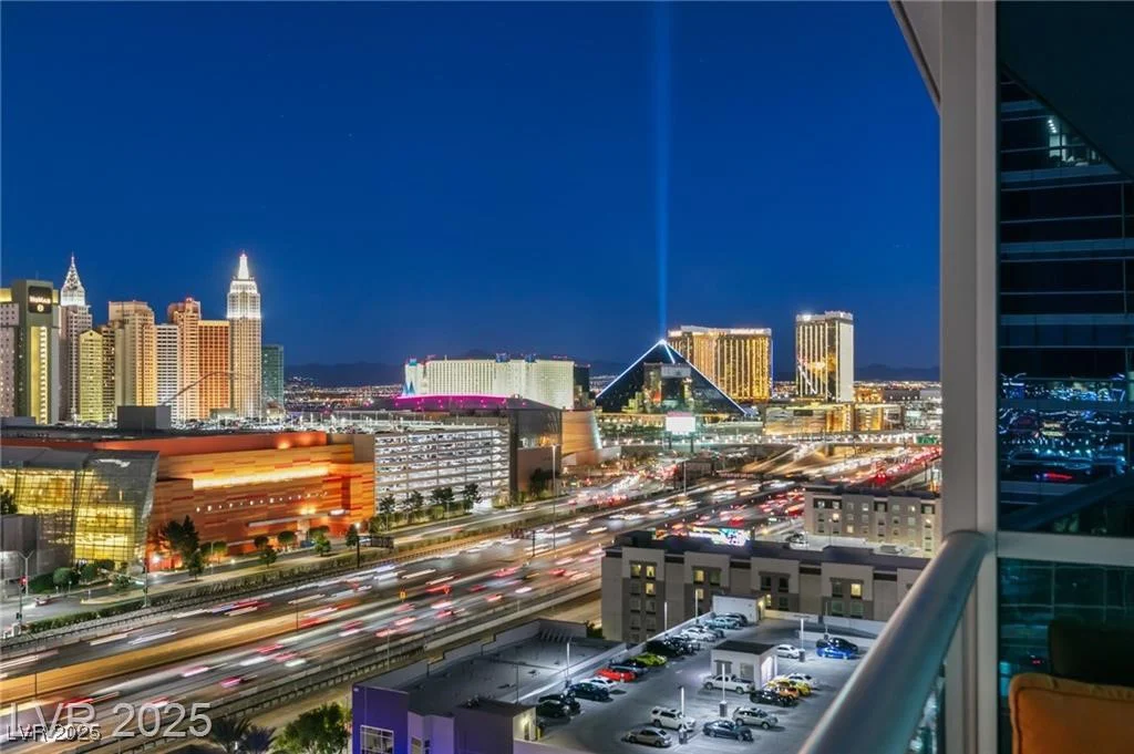 4525 Dean Martin, Las Vegas, NV 89103