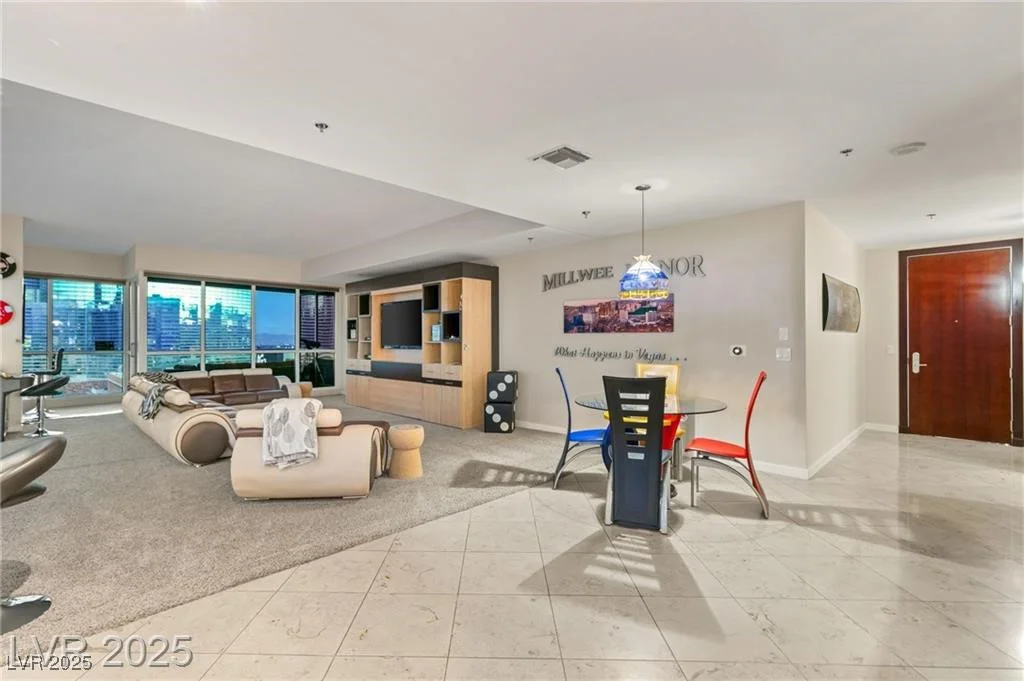 4525 Dean Martin, Las Vegas, NV 89103