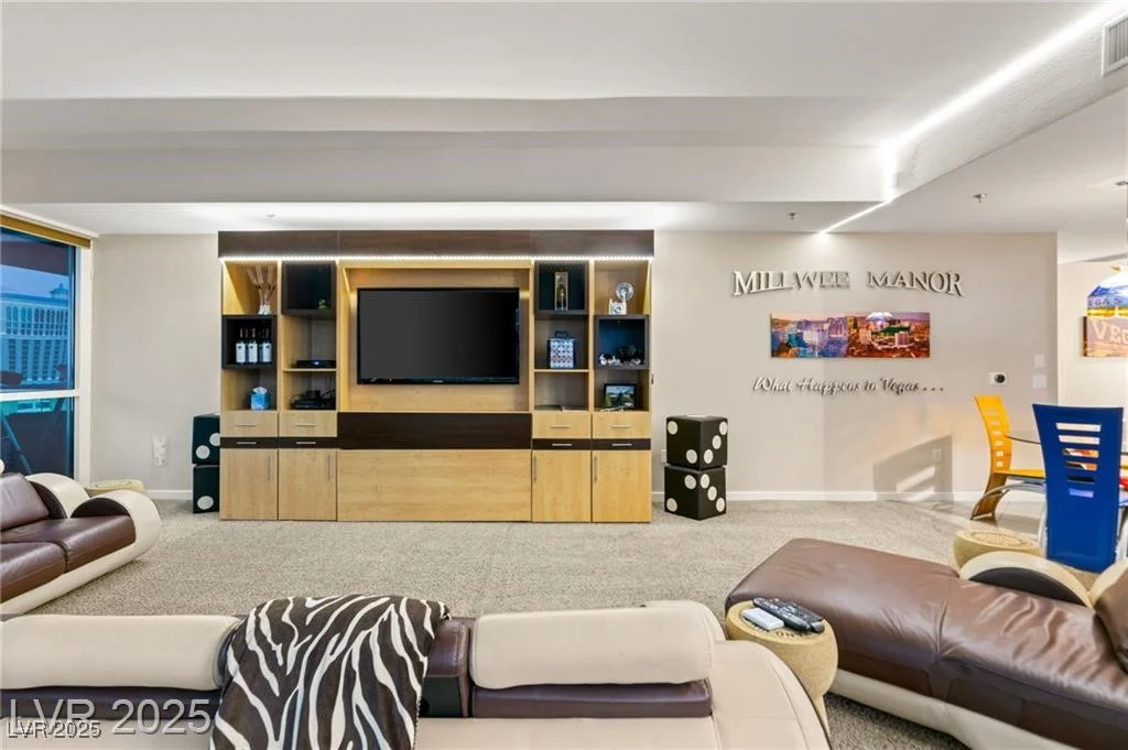 4525 Dean Martin, Las Vegas, NV 89103