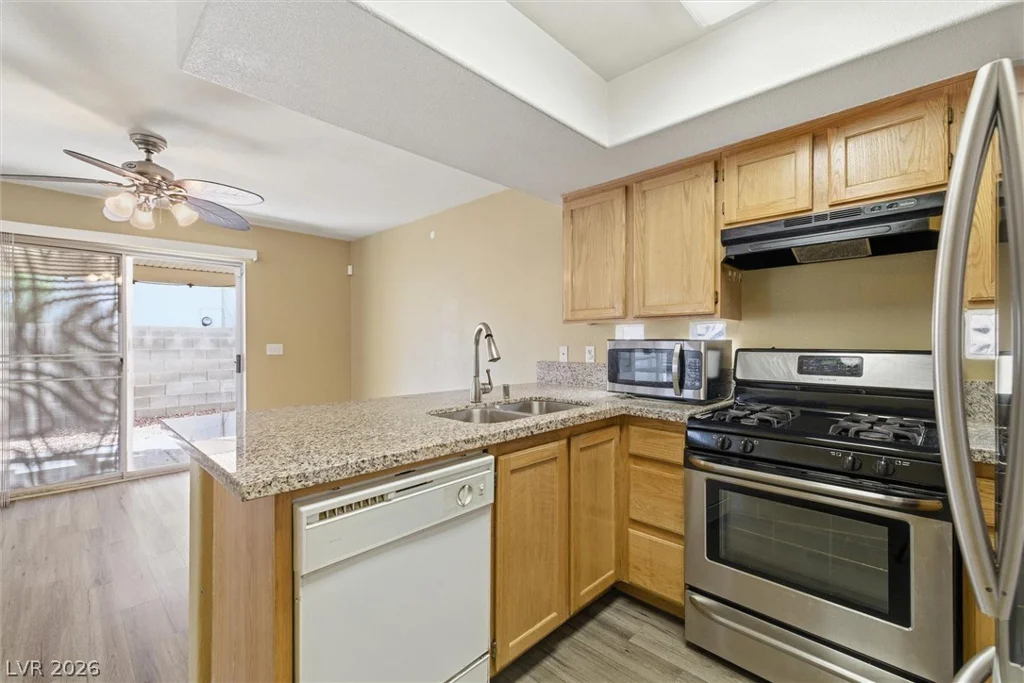 6675 Whistling Swan, Las Vegas, NV 89118
