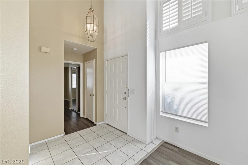 6675 Whistling Swan, Las Vegas, NV 89118