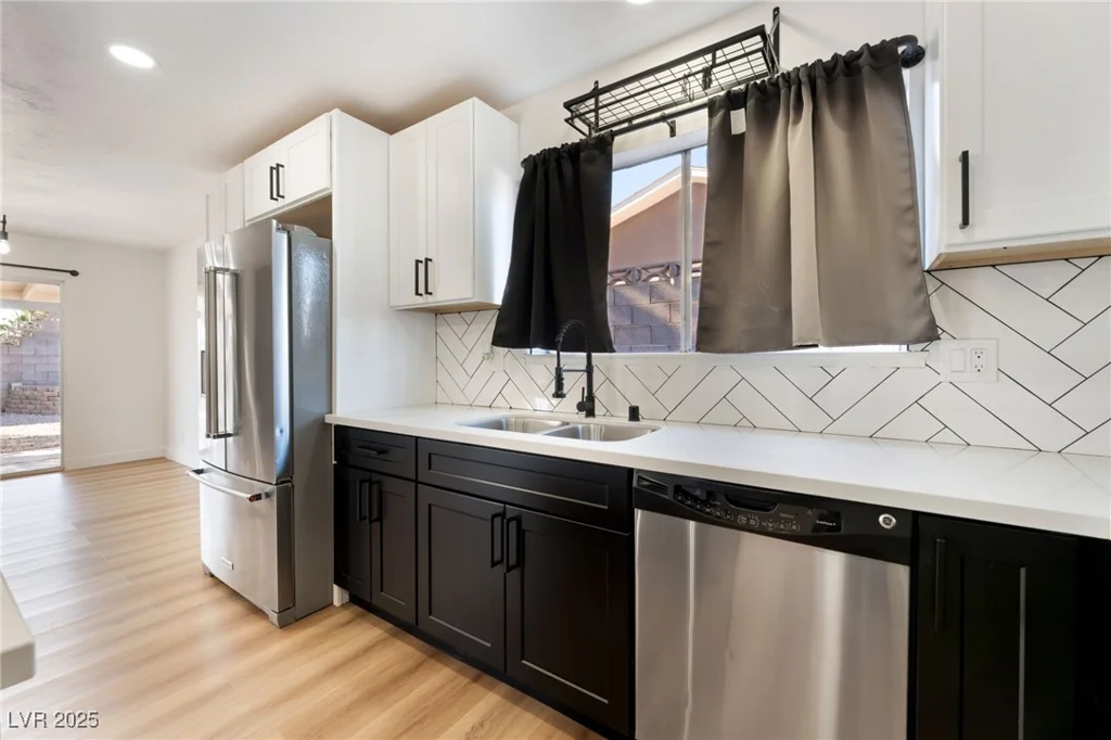 4461 Bennett, Las Vegas, NV 89121