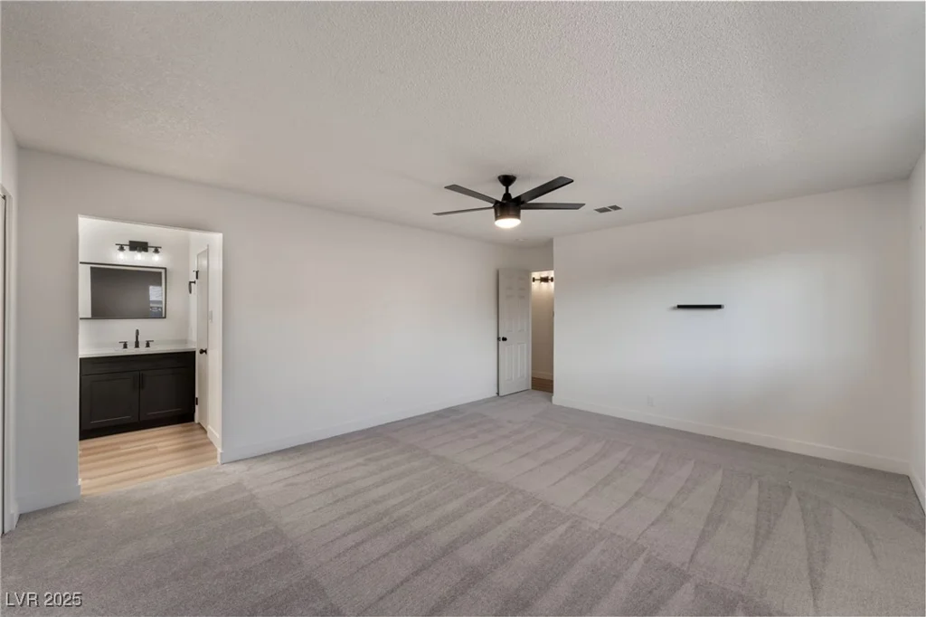 4461 Bennett, Las Vegas, NV 89121