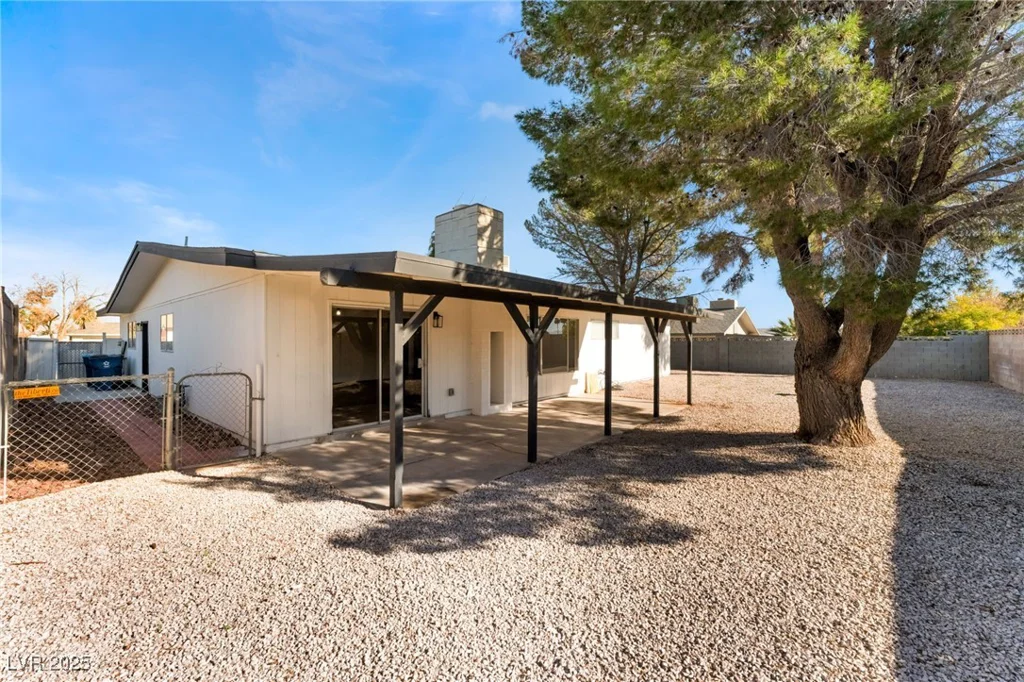 4461 Bennett, Las Vegas, NV 89121
