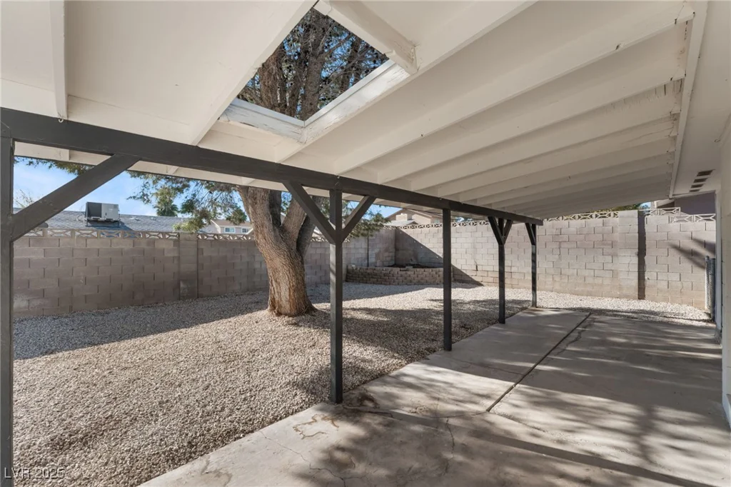 4461 Bennett, Las Vegas, NV 89121