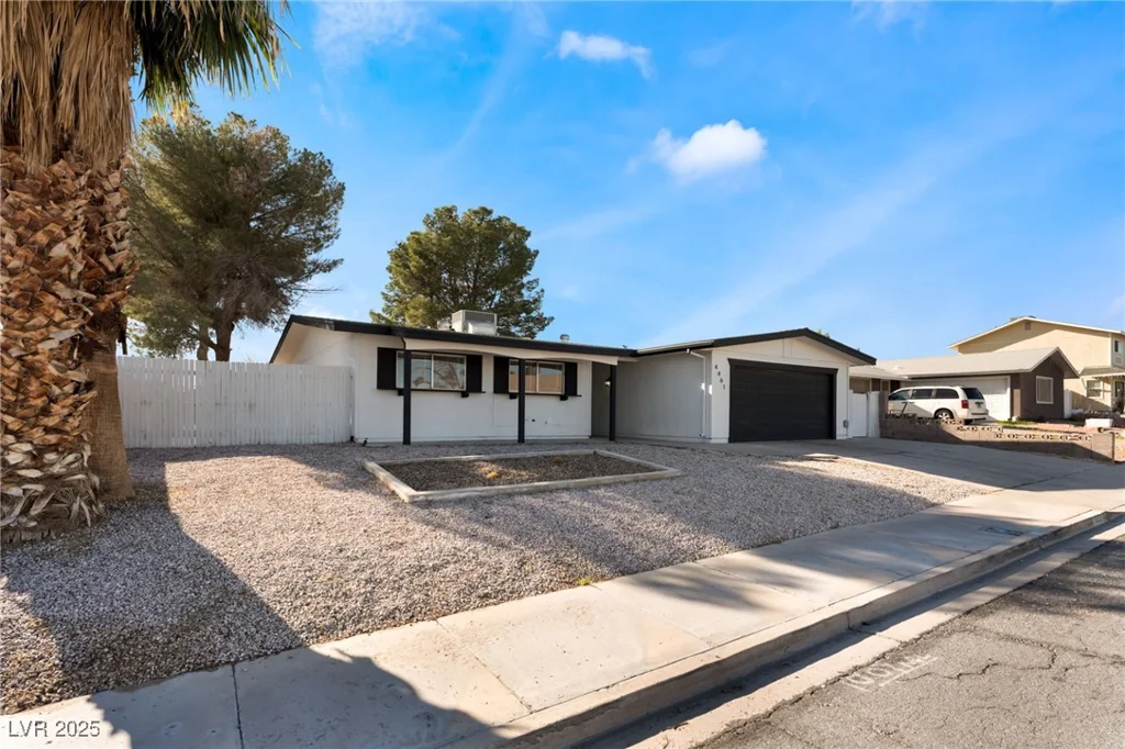 4461 Bennett, Las Vegas, NV 89121