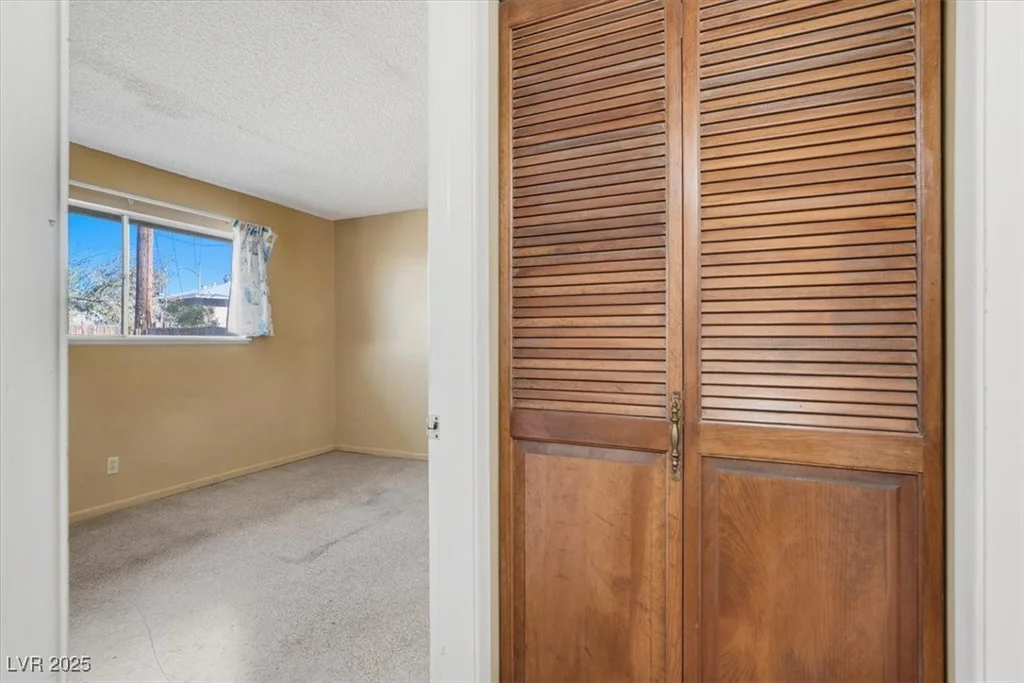 6332 Arlington, Las Vegas, NV 89107