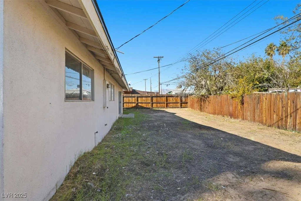 6332 Arlington, Las Vegas, NV 89107