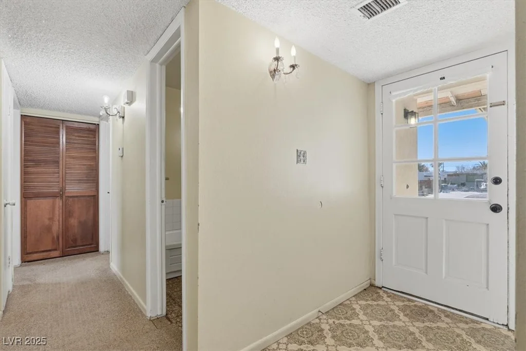 6332 Arlington, Las Vegas, NV 89107