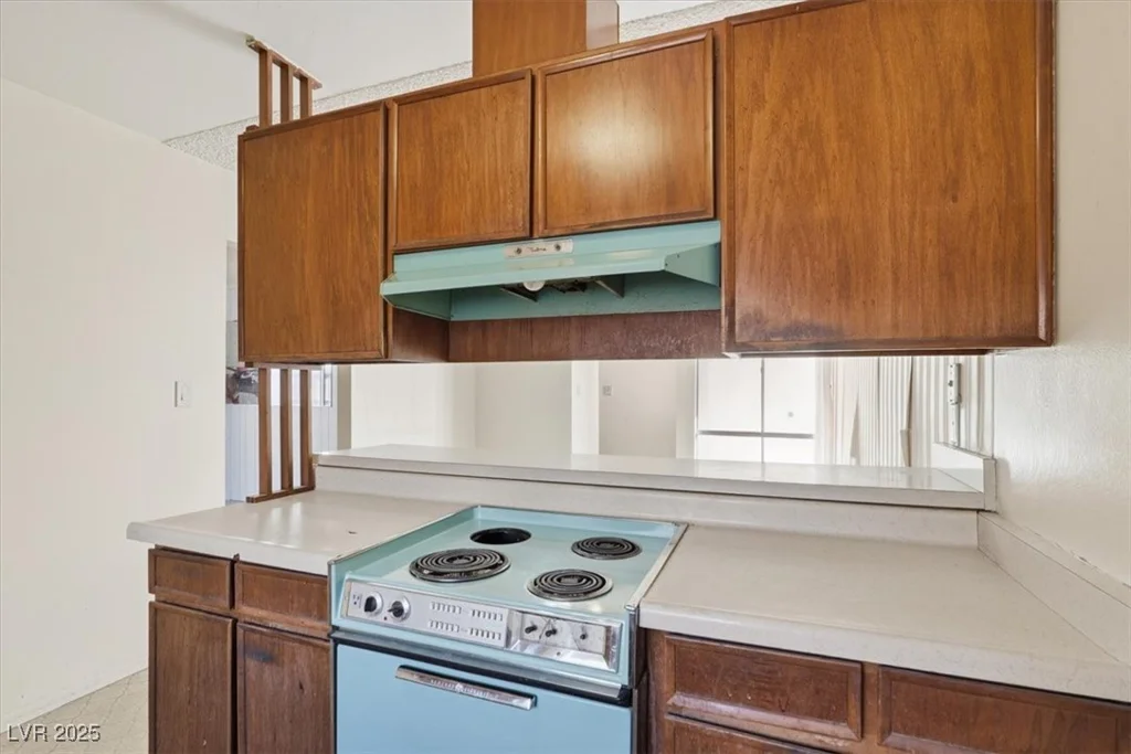6332 Arlington, Las Vegas, NV 89107