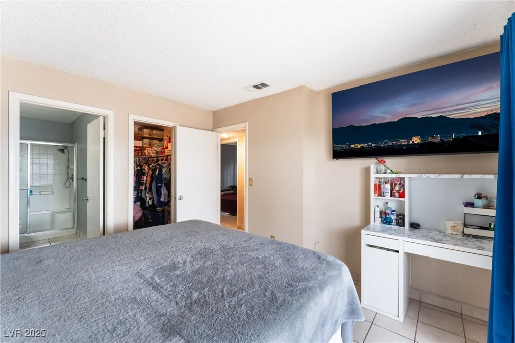 3647 Elegant Saint, Las Vegas, NV 89115
