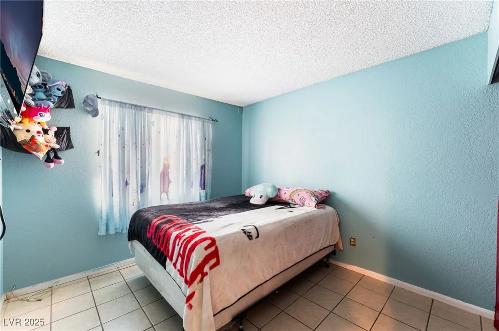 3647 Elegant Saint, Las Vegas, NV 89115