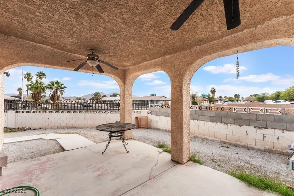 3647 Elegant Saint, Las Vegas, NV 89115