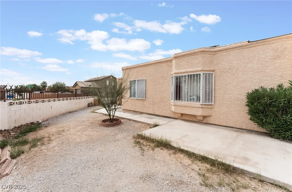 3647 Elegant Saint, Las Vegas, NV 89115