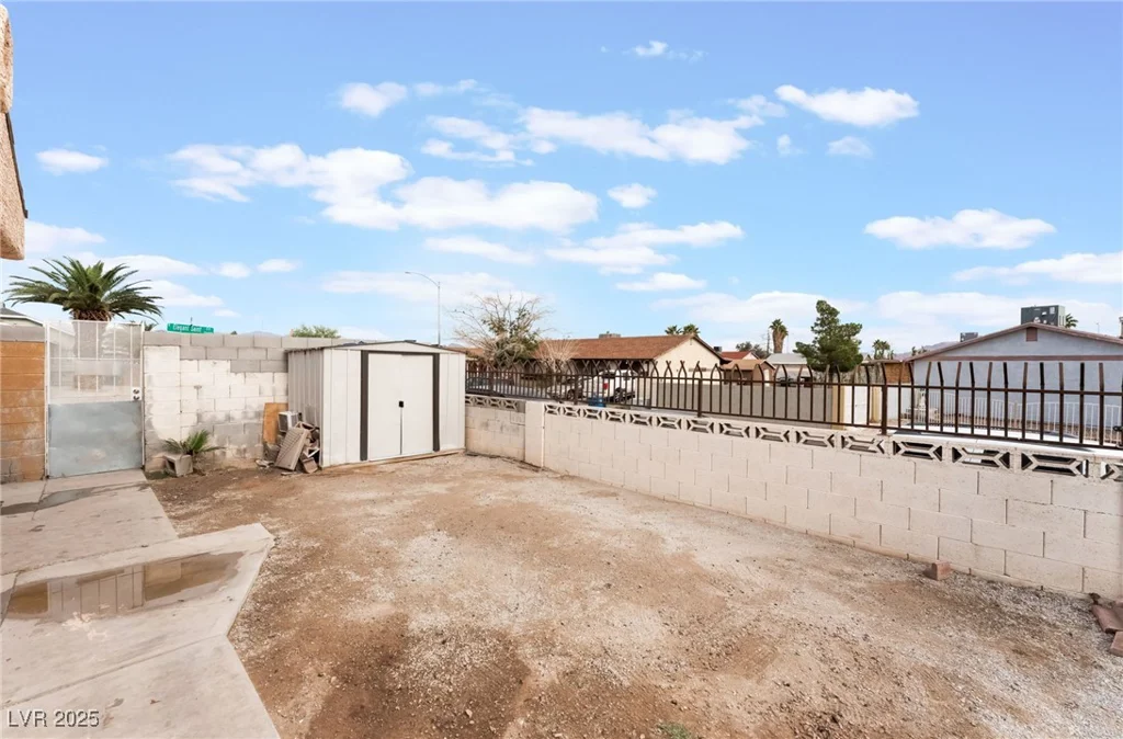 3647 Elegant Saint, Las Vegas, NV 89115