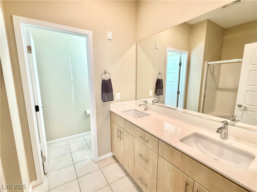 11250 Hidden Peak, Las Vegas, NV 89135