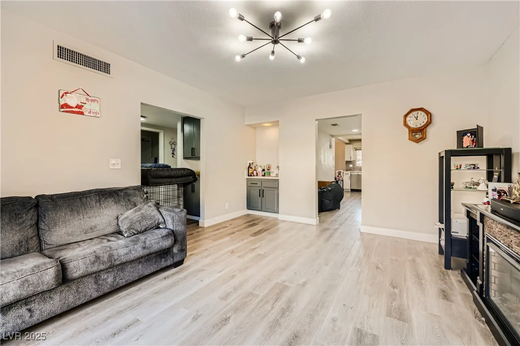 2504 Balintore, Henderson, NV 89014