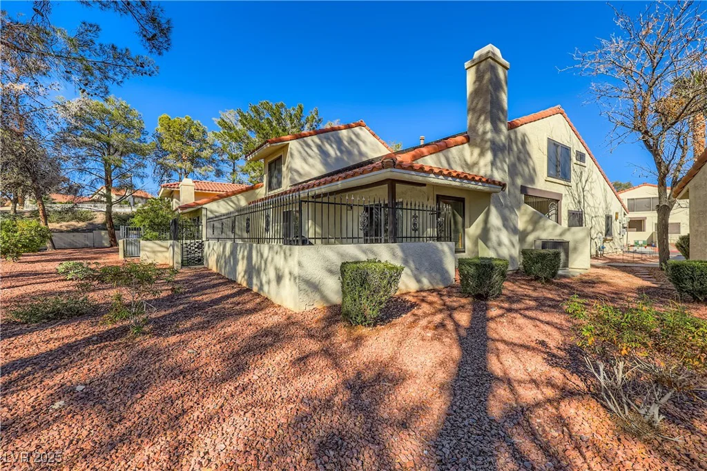 2504 Balintore, Henderson, NV 89014