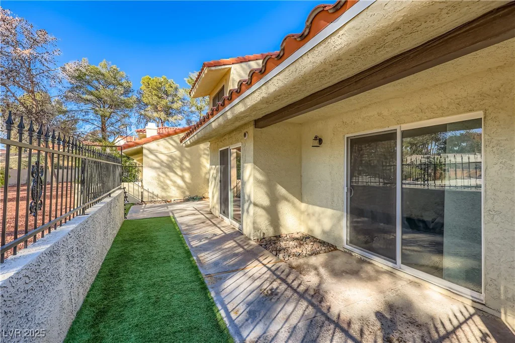 2504 Balintore, Henderson, NV 89014