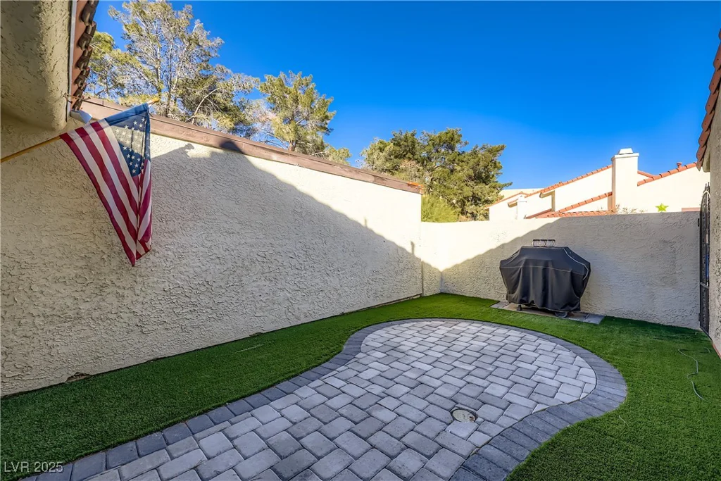 2504 Balintore, Henderson, NV 89014