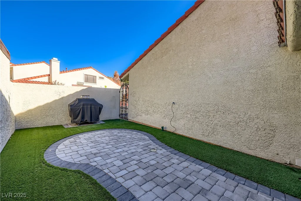 2504 Balintore, Henderson, NV 89014